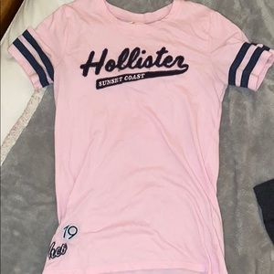 Hollister tee shirt